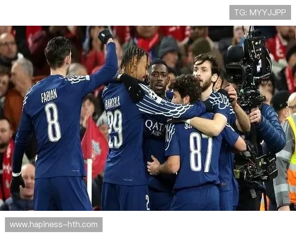 豪门对决引爆周末联赛焦点战球迷热议争冠形势再生变各路豪强暗流涌动