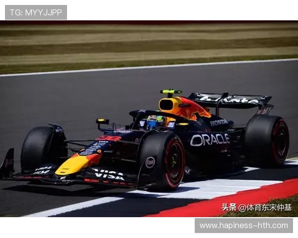 F1赛季最新动态揭晓车手排名变化与精彩赛事回顾