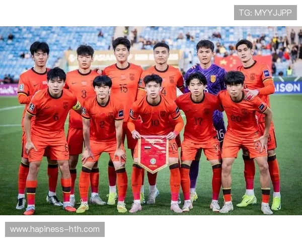 中国足球队力克对手晋级亚洲杯四强 郭全博神勇扑救成为比赛亮点